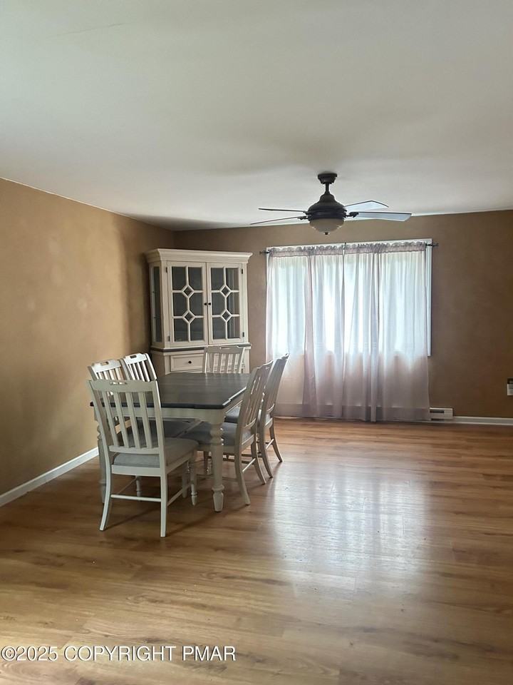 1152 Steele Cir - Photo 6 of 39