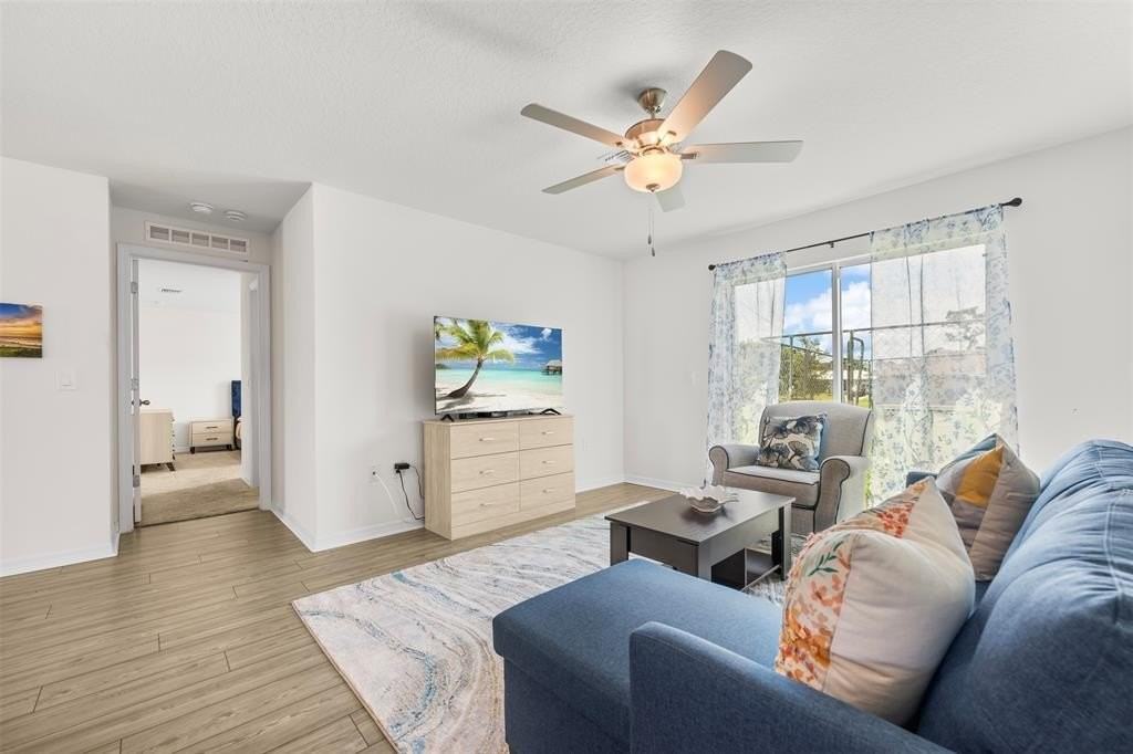 1602 Saladino St Se - Photo 5 of 23