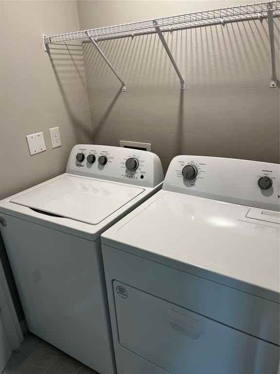 2807 34th St W - Photo 7 of 17