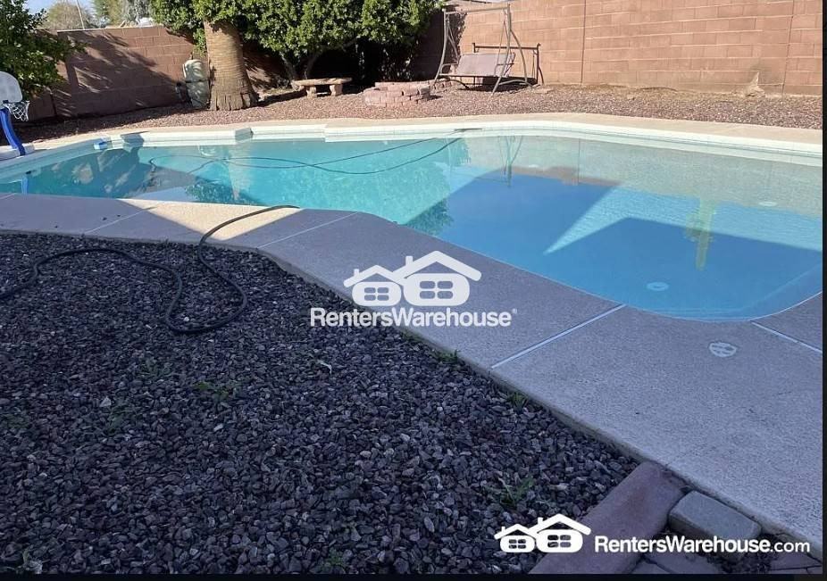 4136 W Beryl Ave - Photo 2 of 36
