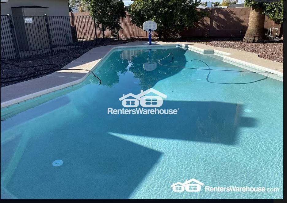 4136 W Beryl Ave - Photo 3 of 36
