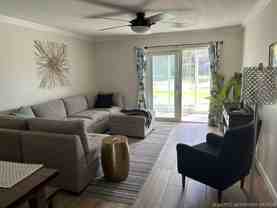1909 Sw Palm City Rd Apt D #D - Photo 1 of 1