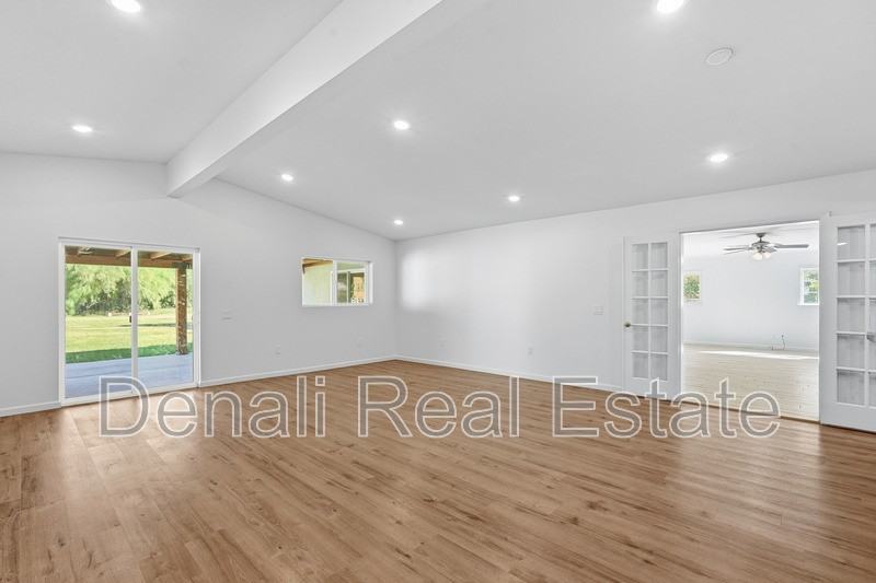 21047 S 156th St - Photo 6 of 40