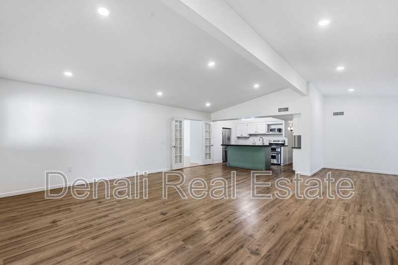 21047 S 156th St - Photo 7 of 40