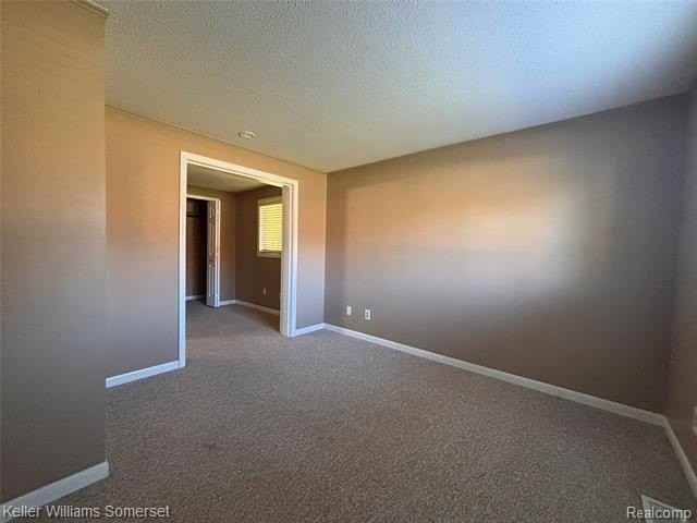 39471 Jefferson Avenue - Photo 7 of 8