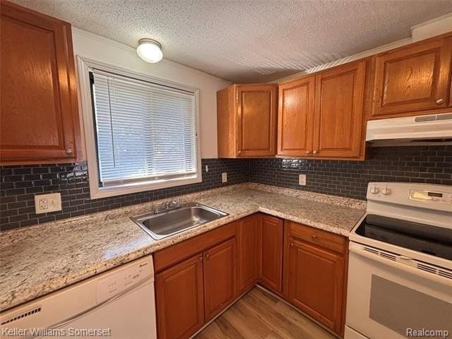 39471 Harrison Avenue - Photo 4 of 7