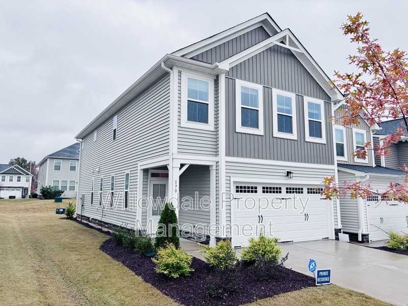 179 Pinkie Ln - Photo 2 of 27