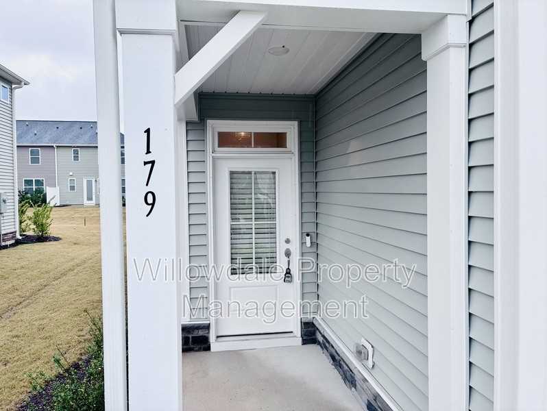 179 Pinkie Ln - Photo 3 of 27