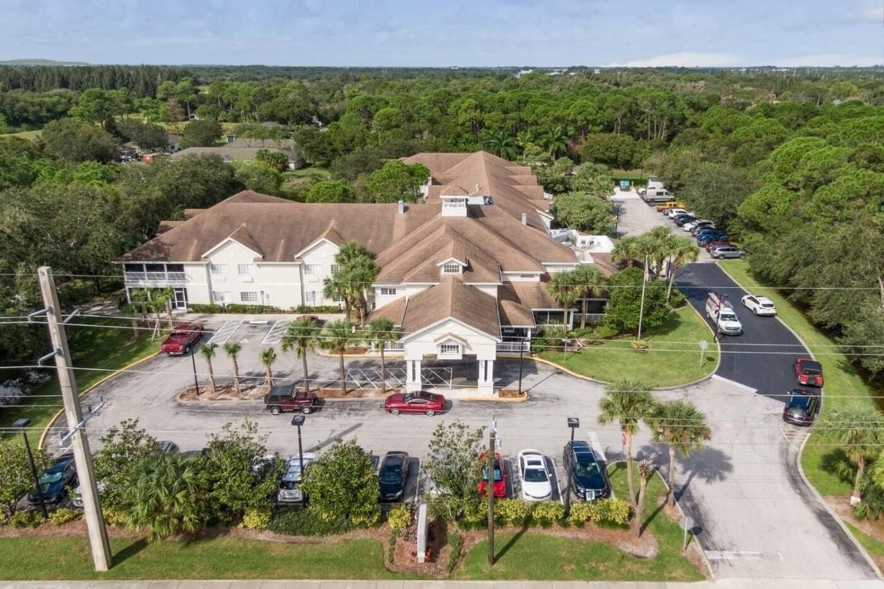 2903 Briamaric Way - Photo 3 of 15