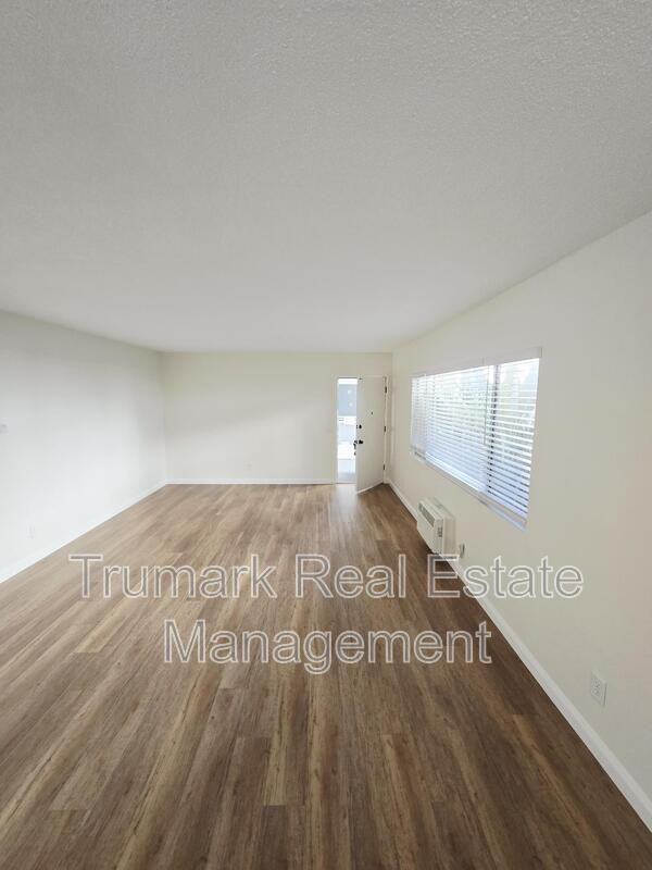 1346 North Columbus Avenue #4 - Photo 2 of 29