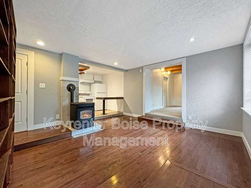 1904 North 26th Street - Photo 6 of 27