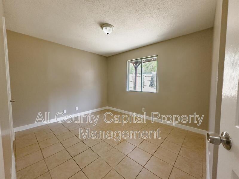 10211 Brownie Dr #B - Photo 3 of 9