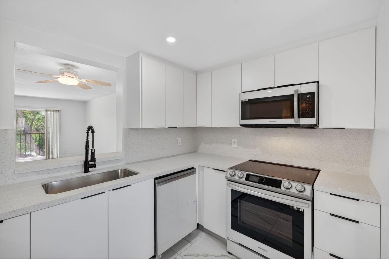 14375 Strathmore Ln #303 - Photo 4 of 50