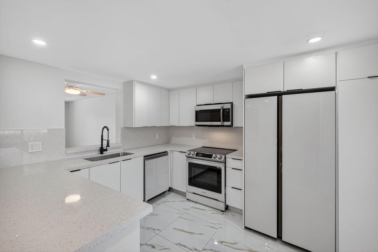 14375 Strathmore Ln #303 - Photo 5 of 50