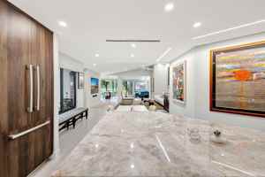 featured image of 7430 Victory Ln #9903