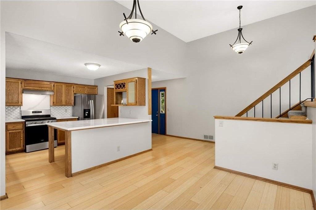 15625 46th Ave N - Photo 3 of 22