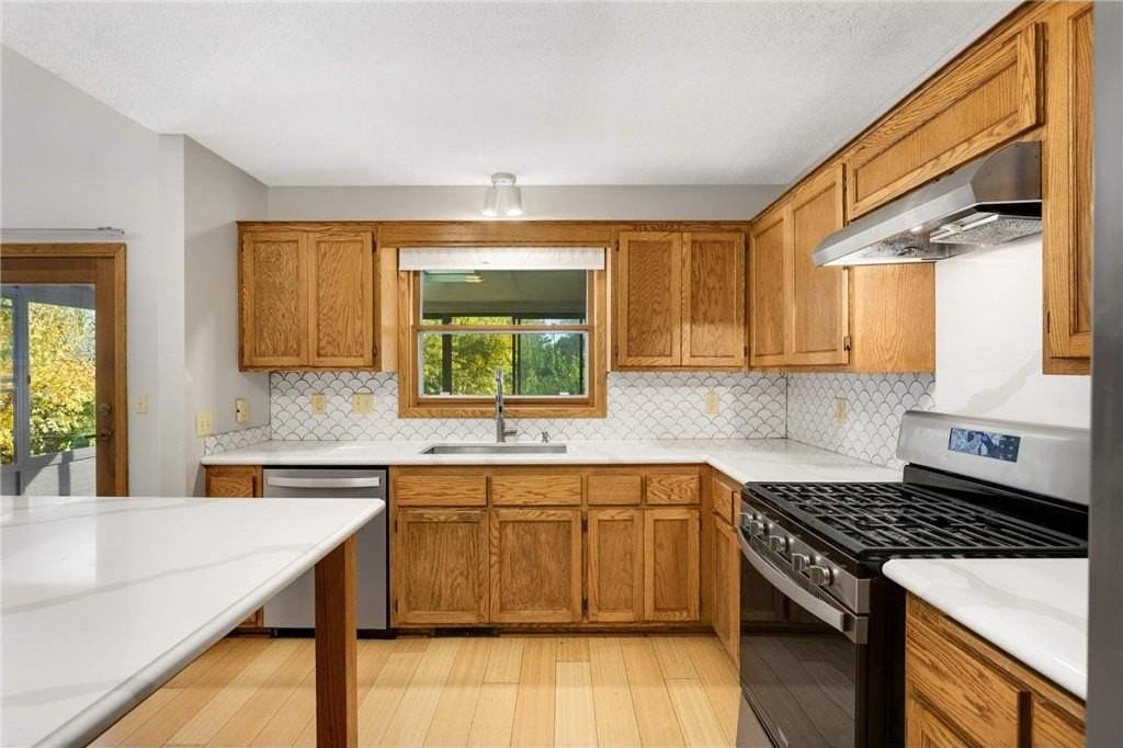 15625 46th Ave N - Photo 5 of 22