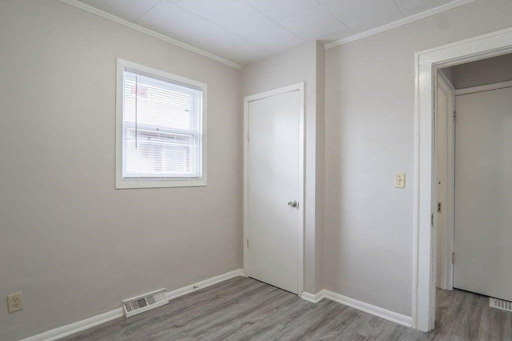 1132 Farrington Street - Photo 4 of 24