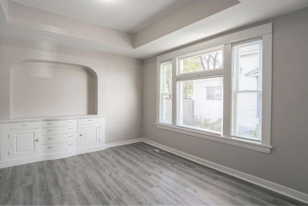 1606 Concordia Ave - Photo 4 of 33