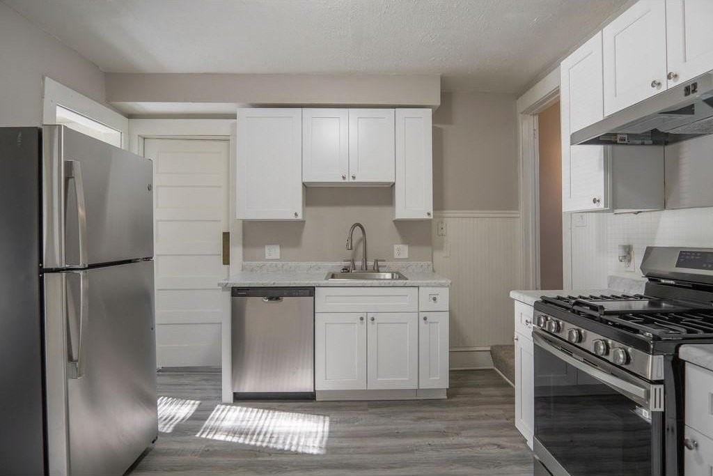 1606 Concordia Ave - Photo 6 of 33