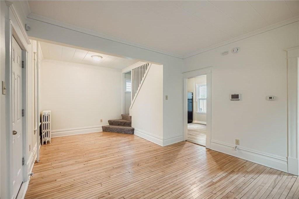 595X Hawthorne Ave E - Photo 2 of 11