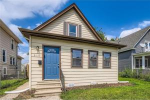 featured image of 915X Fuller Ave