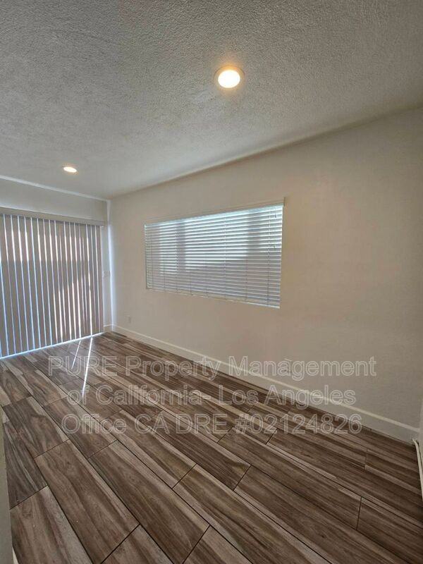 2926 W 167th St - Photo 3 of 13