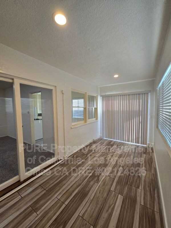 2926 W 167th St - Photo 4 of 13