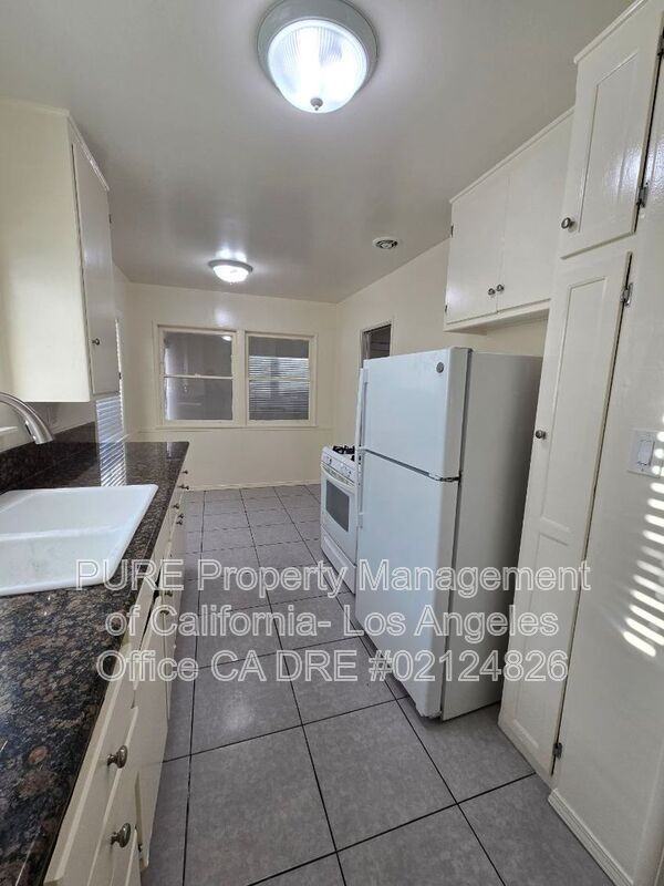 2926 W 167th St - Photo 7 of 13