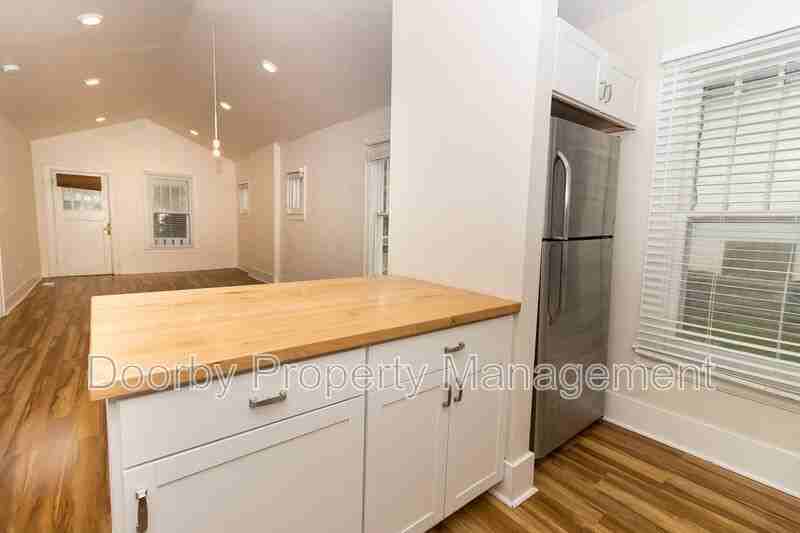 209 West Peak Street - Photo 6 of 13