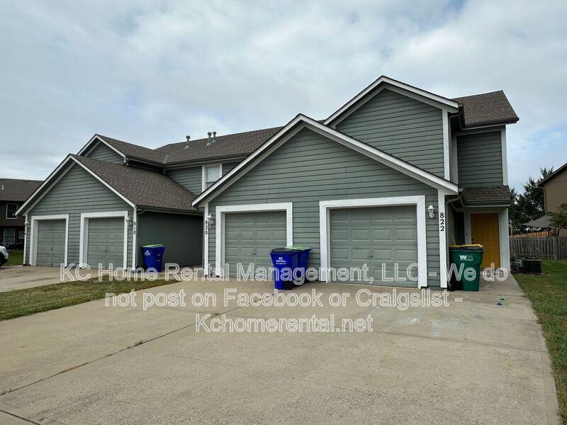 820 E 167th Ct - Photo 2 of 33