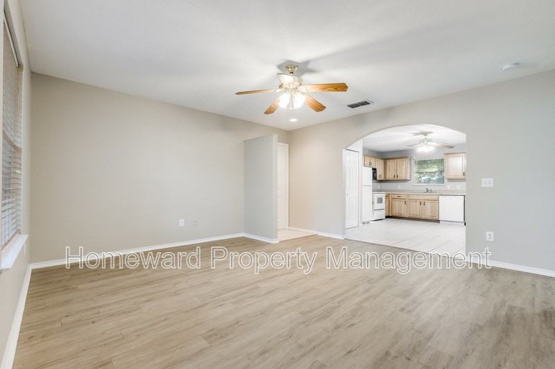 204 Gerrish Street - Photo 5 of 12