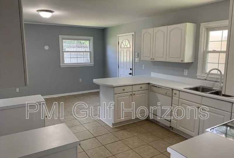 6509 Zeigler Blvd #3 - Photo 4 of 8