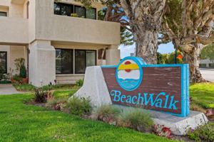 featured image of 4858 Sawyer Ave