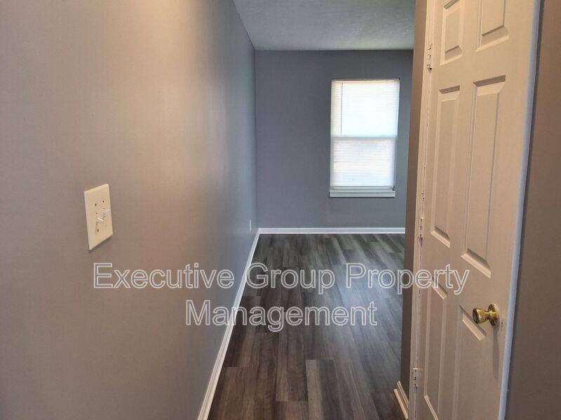 1113 Elizabethtown Road - Photo 6 of 18