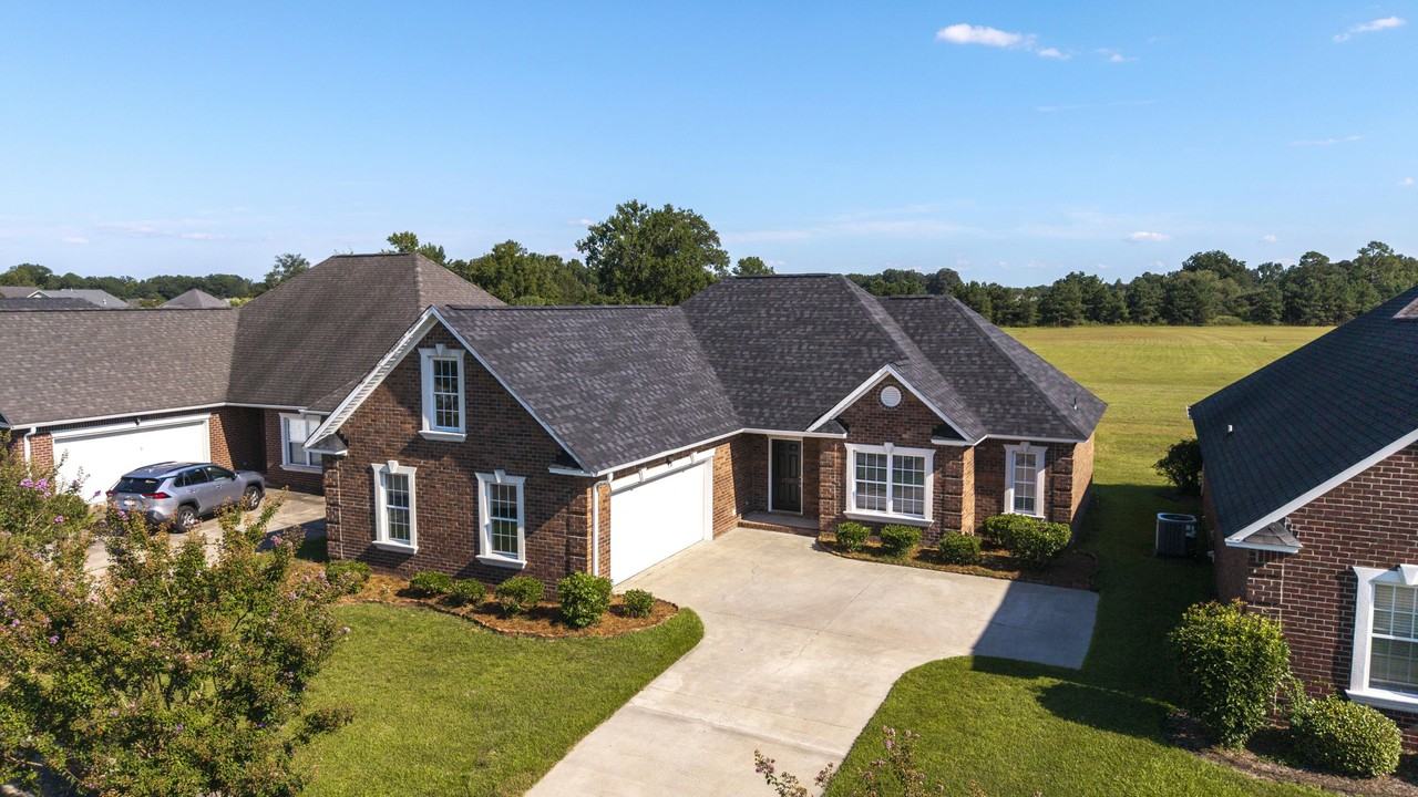 1755 Titanic Ct - Photo 7 of 50