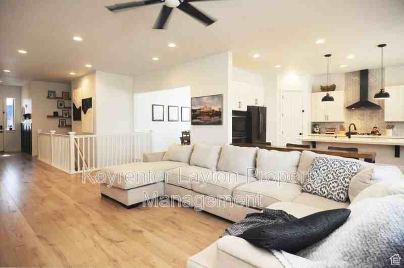 1238 S Bighorn Ln - Photo 2 of 12