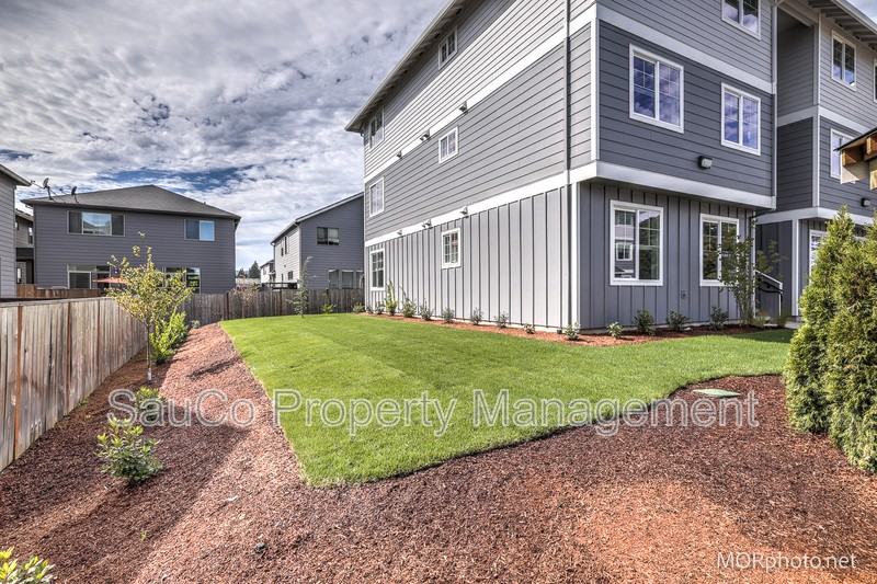 2564 Hawthorne Street - Photo 3 of 23