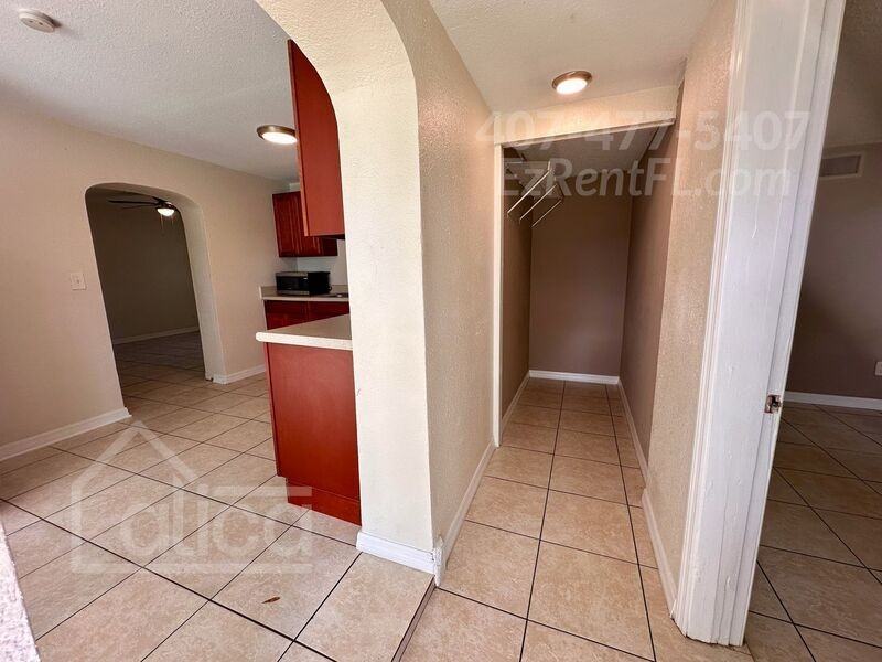 2905 Villa Dr - Photo 2 of 14