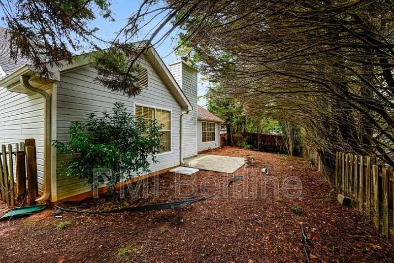 819 Sweetwater Way - Photo 7 of 15