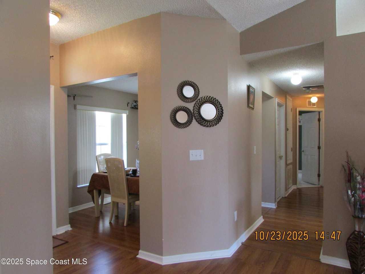 534 White Plains Ave Sw - Photo 7 of 36