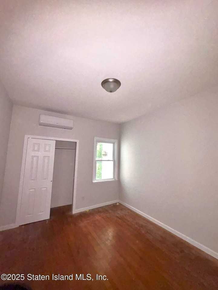 5448 Arthur Kill Rd 2nd Fl #2ndFL - Photo 4 of 11