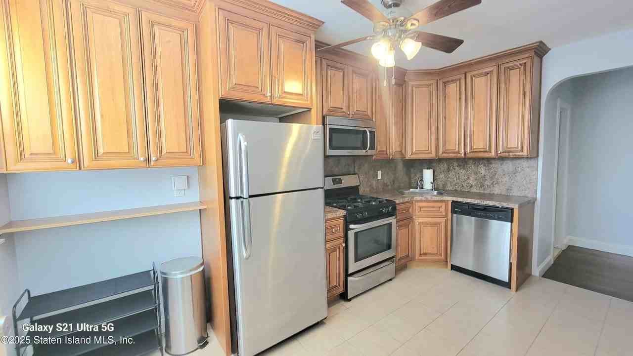 43 Dongan Ave #1 - Photo 5 of 36