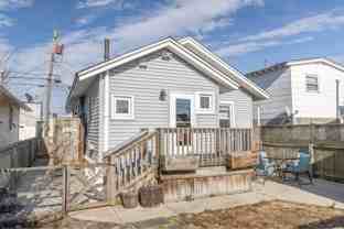 612 Wisteria Rd - Photo 1 of 1