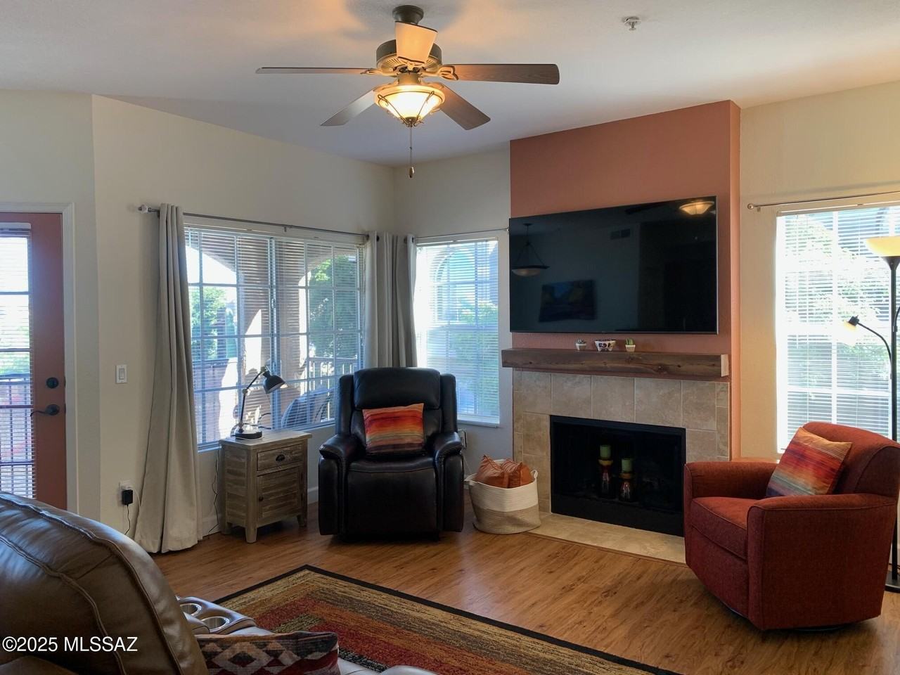 1500 East Pusch Wilderness Drive #15204 - Photo 3 of 28