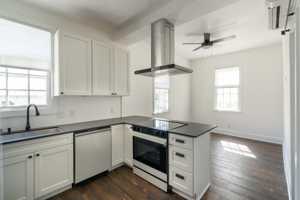 featured image of 208 Metcalf St #101