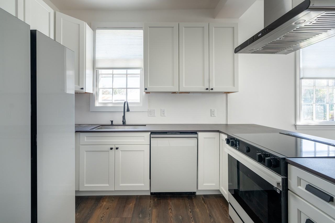 208 Metcalf Street #101 - Photo 6 of 10