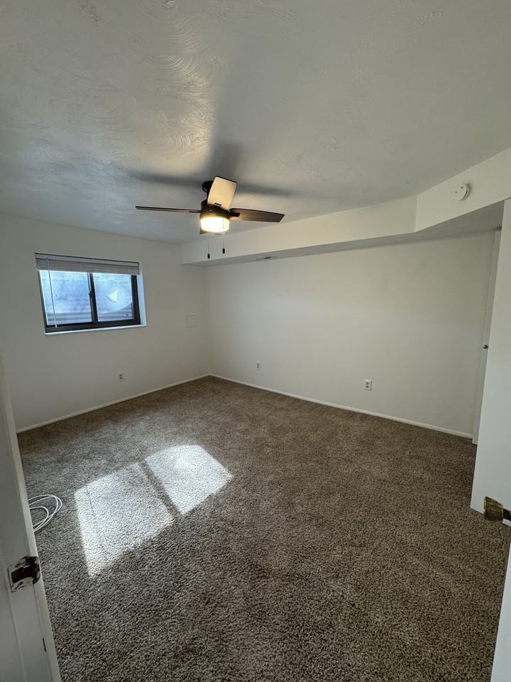 2044 W Cedar Breaks Dr #2 - Photo 6 of 8