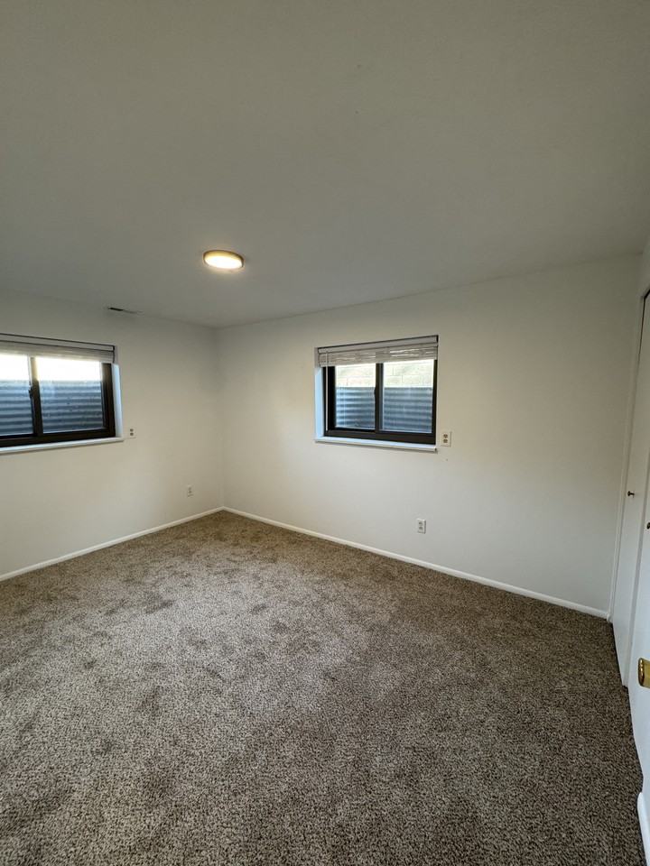 2044 W Cedar Breaks Dr #2 - Photo 7 of 8