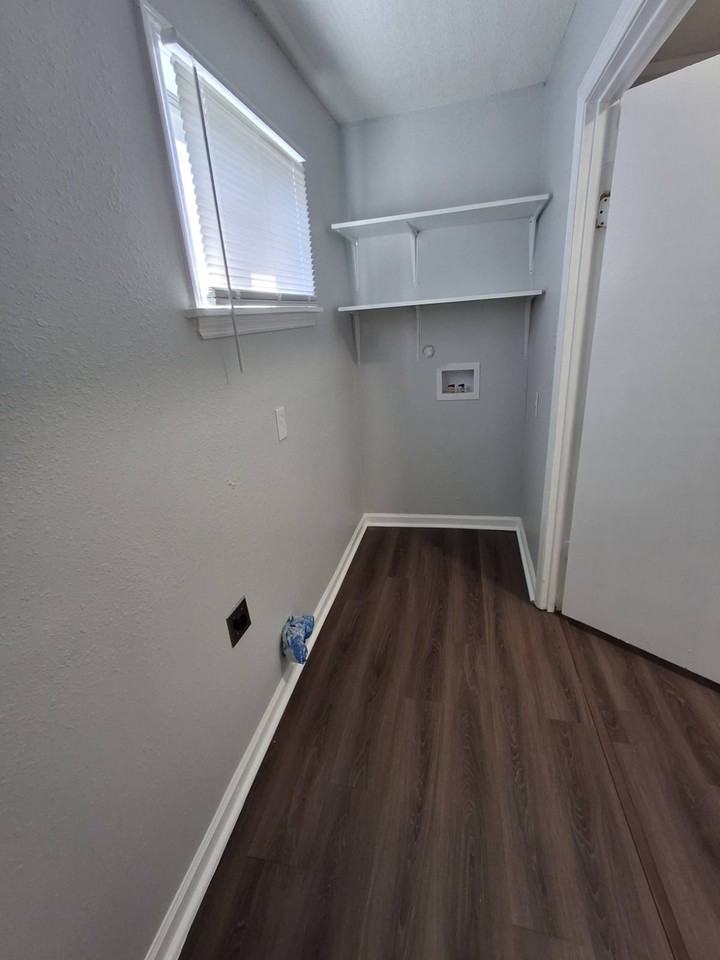 2415 Gentry Ave #2415GENTRY - Photo 2 of 18